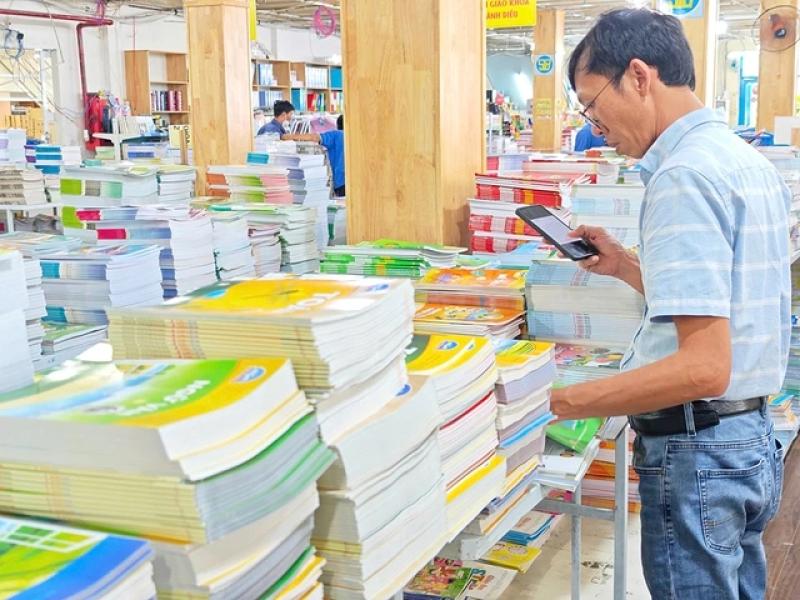 Sáp nhập tỉnh, thành: Lại đặt vấn đề một hay nhiều bộ sách giáo khoa - Ảnh 1.