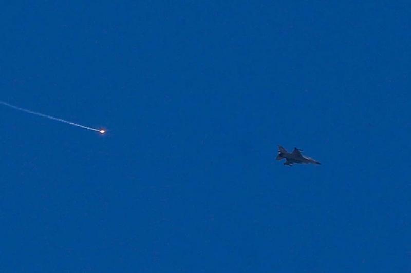 Giao tranh khôi phục tại Syria, Israel ra tối hậu thư - Ảnh 2.