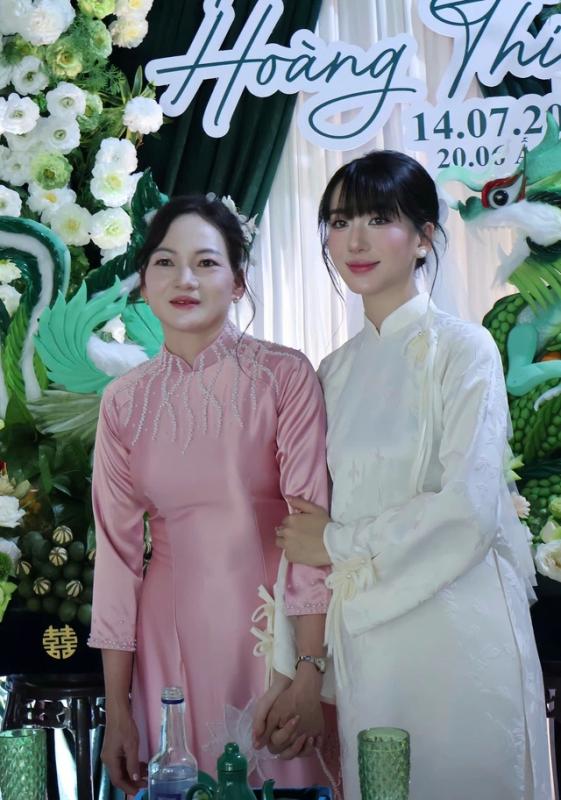 Lời phát biểu cảm động của cô dâu về tình yêu hôn nhân trong lễ đính hôn - Ảnh 2. Lời phát biểu cảm động của cô dâu về tình yêu hôn nhân trong lễ đính hôn - Ảnh 2.