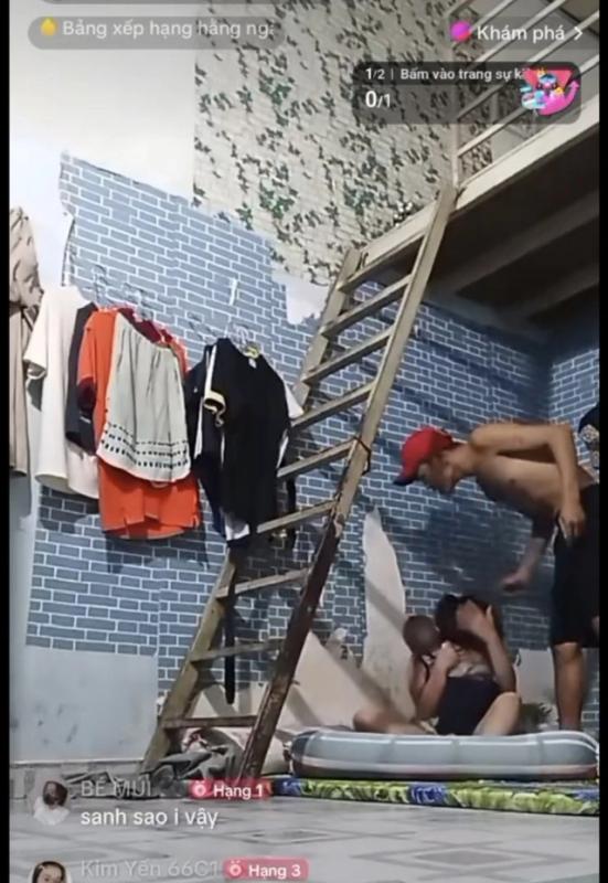 Nam thanh niên livestream đánh phụ nữ ôm con nhỏ ở phường Thủ Dầu Một- Ảnh 2. Nam thanh niên livestream đánh phụ nữ ôm con nhỏ ở phường Thủ Dầu Một- Ảnh 2.