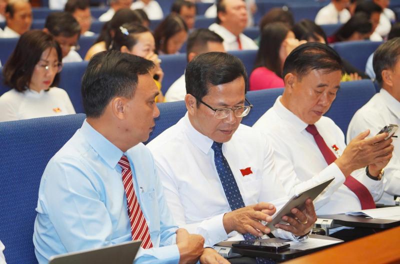 TP.HCM: Tăng tốc thực hiện các nhiệm vụ, giải pháp thúc đẩy tăng trưởng kinh tế - Ảnh 2.