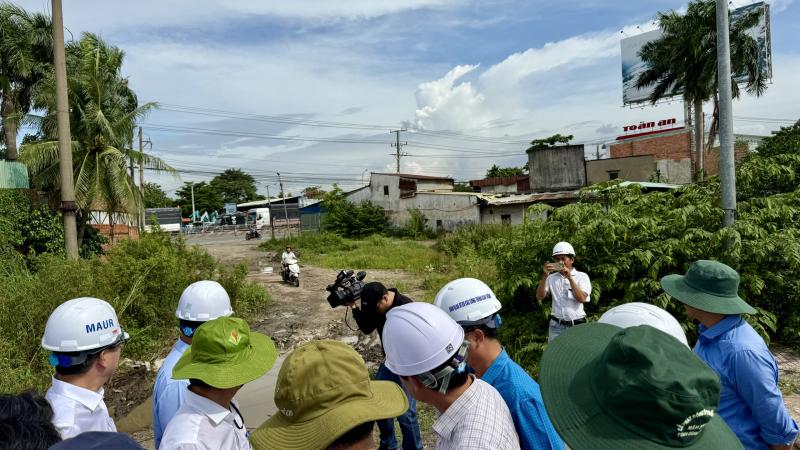 TP.HCM: Phó chủ tịch Bùi Văn Cường kiểm tra công trình giao thông, tháo gỡ ùn tắc- Ảnh 3. TP.HCM: Phó chủ tịch Bùi Văn Cường kiểm tra công trình giao thông, tháo gỡ ùn tắc- Ảnh 3.