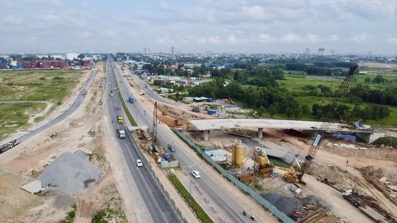 TP.HCM: Phó chủ tịch Bùi Văn Cường kiểm tra công trình giao thông, tháo gỡ ùn tắc- Ảnh 4. TP.HCM: Phó chủ tịch Bùi Văn Cường kiểm tra công trình giao thông, tháo gỡ ùn tắc- Ảnh 4.