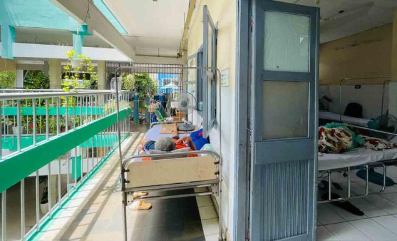 Những bệnh viện thi công ì ạch - Ảnh 5.
