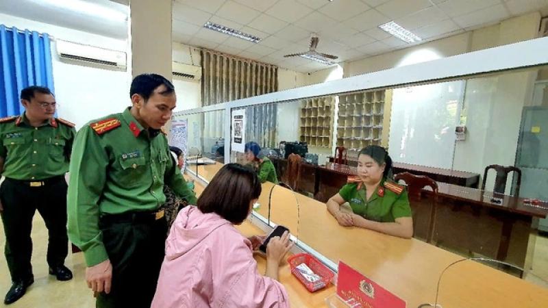 110 đội công an Đắk Lắk giúp dân, xóa nhà dột nát- Ảnh 1. 110 đội công an Đắk Lắk giúp dân, xóa nhà dột nát- Ảnh 1.