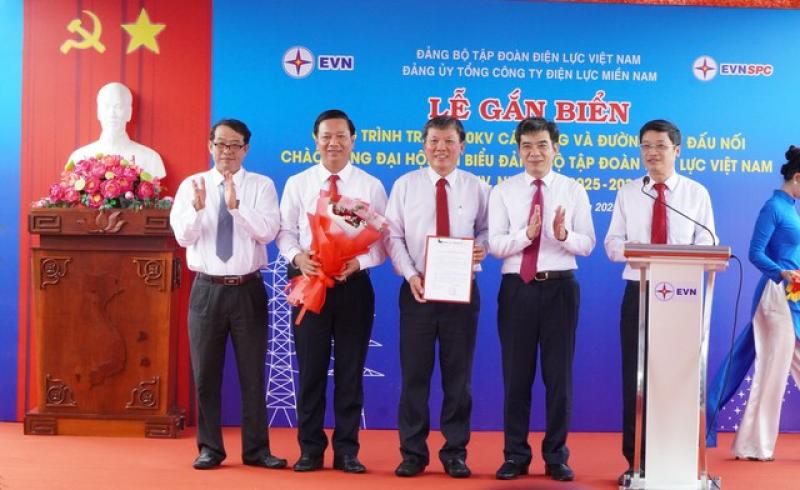EVNSPC gắn biển công trình hơn 110 tỉ đồng tại Cần Thơ- Ảnh 1. EVNSPC gắn biển công trình hơn 110 tỉ đồng tại Cần Thơ- Ảnh 1.