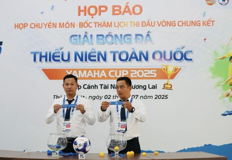 Xuất hiện bảng 'tử thần' tại VCK giải bóng đá thiếu niên toàn quốc 2025- Ảnh 2. Xuất hiện bảng 'tử thần' tại VCK giải bóng đá thiếu niên toàn quốc 2025- Ảnh 2.