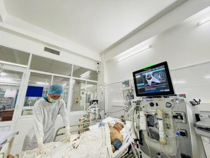 Chính sách bảo hiểm y tế mới: Chia sẻ gánh nặng điều trị với bệnh nhân - Ảnh 1.
