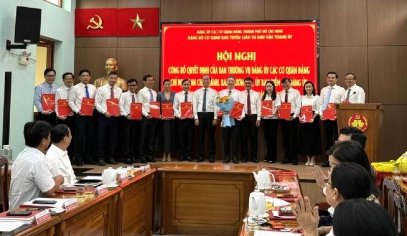 TP.HCM: Dương Anh Đức làm Bí thư Đảng ủy Ban Tuyên giáo và Dân vận- Ảnh 1. TP.HCM: Dương Anh Đức làm Bí thư Đảng ủy Ban Tuyên giáo và Dân vận- Ảnh 1.