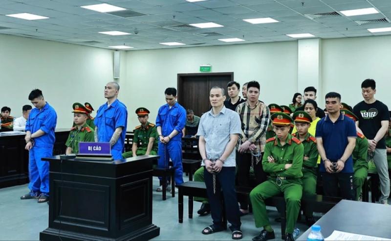 Cựu công an bị đề nghị tử hình vì dùng xe biển xanh chở ma túy - Ảnh 1.