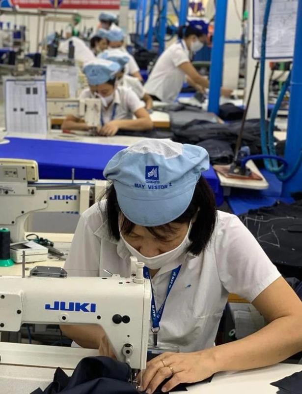 Đề xuất mức tăng lương tối thiểu vùng từ 250.000 - 350.000 đồng/tháng- Ảnh 1. Đề xuất mức tăng lương tối thiểu vùng từ 250.000 - 350.000 đồng/tháng- Ảnh 1.