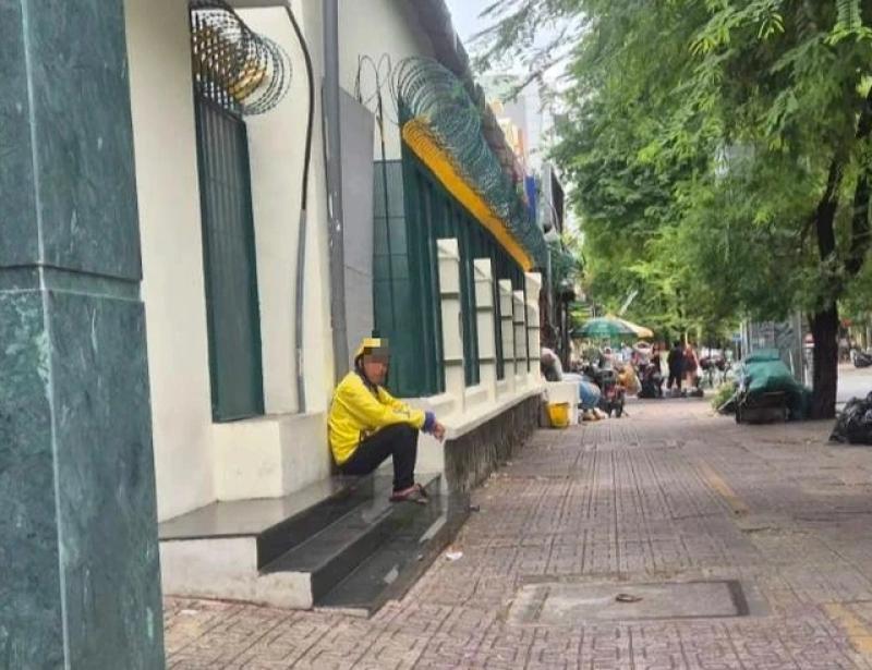 Nhiều tài xế xe ôm công nghệ không dám rời mắt khỏi ứng dụng... - Ảnh 2.
