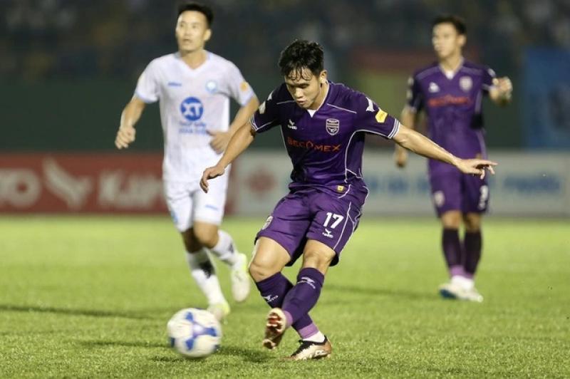 V-League: Cuộc chuyển giao lịch sử có thể giúp bóng đá TP.HCM cất cánh- Ảnh 1. V-League: Cuộc chuyển giao lịch sử có thể giúp bóng đá TP.HCM cất cánh- Ảnh 1.