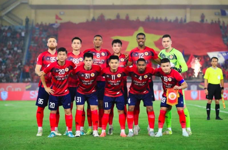 2 trọng tài Malaysia từ play-off ‘chạy sang’ chung kết Cúp quốc gia: Chứng kiến HLV Polking vô địch?- Ảnh 3. 2 trọng tài Malaysia từ play-off ‘chạy sang’ chung kết Cúp quốc gia: Chứng kiến HLV Polking vô địch?- Ảnh 3.