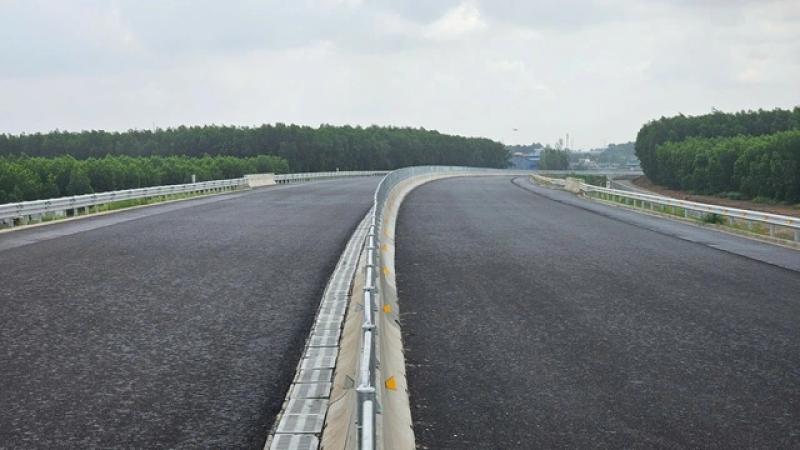 Thi công cao tốc Biên Hòa - Vũng Tàu: Những nhà thầu nào đang chậm tiến độ?- Ảnh 2. Thi công cao tốc Biên Hòa - Vũng Tàu: Những nhà thầu nào đang chậm tiến độ?- Ảnh 2.