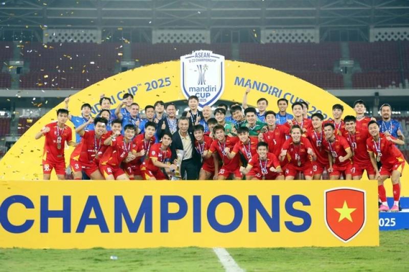 Báo chí Indonesia chê đội nhà đơn điệu, thiếu sáng tạo: Thua U.23 Việt Nam là đúng- Ảnh 1. Báo chí Indonesia chê đội nhà đơn điệu, thiếu sáng tạo: Thua U.23 Việt Nam là đúng- Ảnh 1.