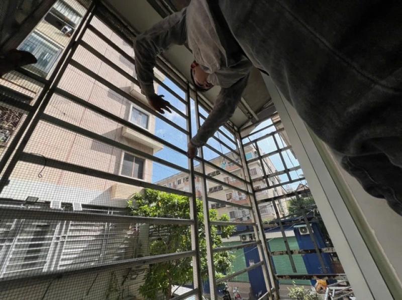 TP.HCM yêu cầu xử lý dứt điểm 'chuồng cọp' tại các chung cư- Ảnh 1.
