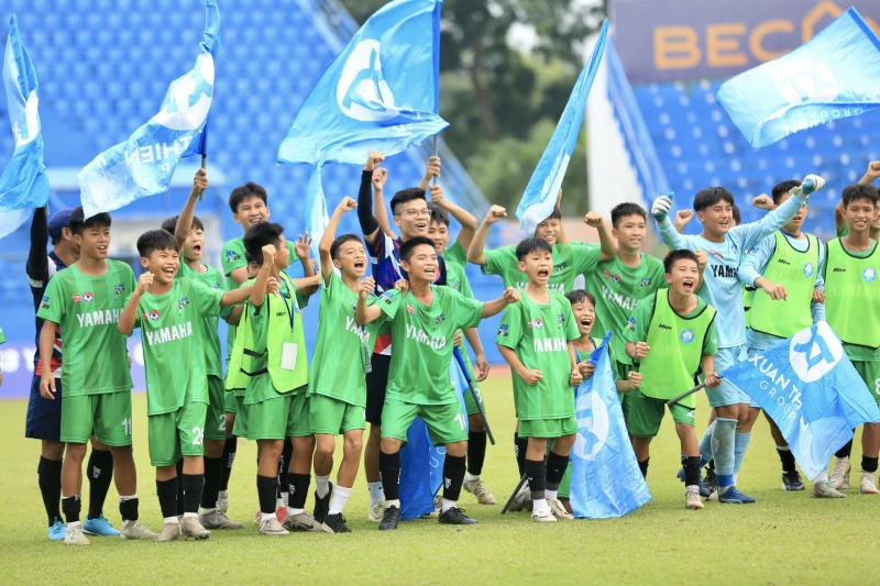 Thắng nghẹt thở SLNA, U.13 Nam Định lần đầu vô địch giải U.13 quốc gia- Ảnh 7. Thắng nghẹt thở SLNA, U.13 Nam Định lần đầu vô địch giải U.13 quốc gia- Ảnh 7.