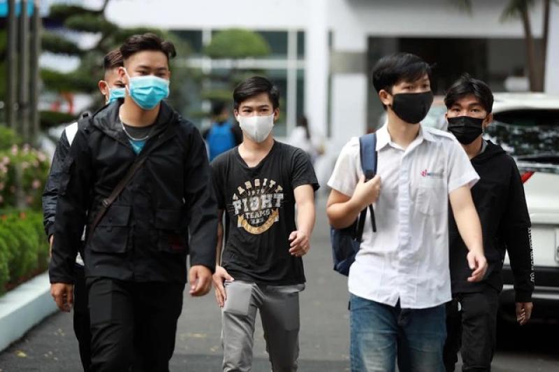 Trường ĐH Công nghiệp TP.HCM công bố điểm sàn và quy tắc quy đổi điểm trúng tuyển - Ảnh 1.