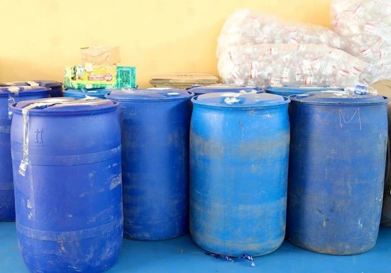 Triệt phá 2 đường dây sản xuất cồn y tế giả quy mô lớn - Ảnh 3.