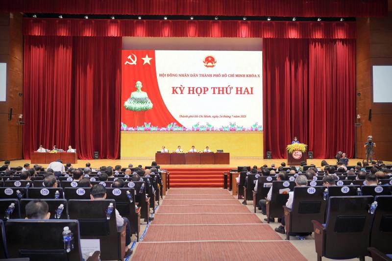 Những điều lần đầu xuất hiện tại kỳ họp HĐND TP.HCM- Ảnh 1. Những điều lần đầu xuất hiện tại kỳ họp HĐND TP.HCM- Ảnh 1.