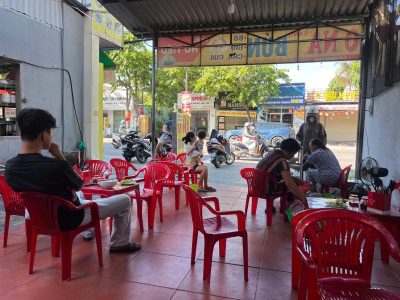 Bún bò Huế 'thay áo' vì lợn dịch bệnh: 'Phải đổi món, che tên mới có khách' - Ảnh 5.