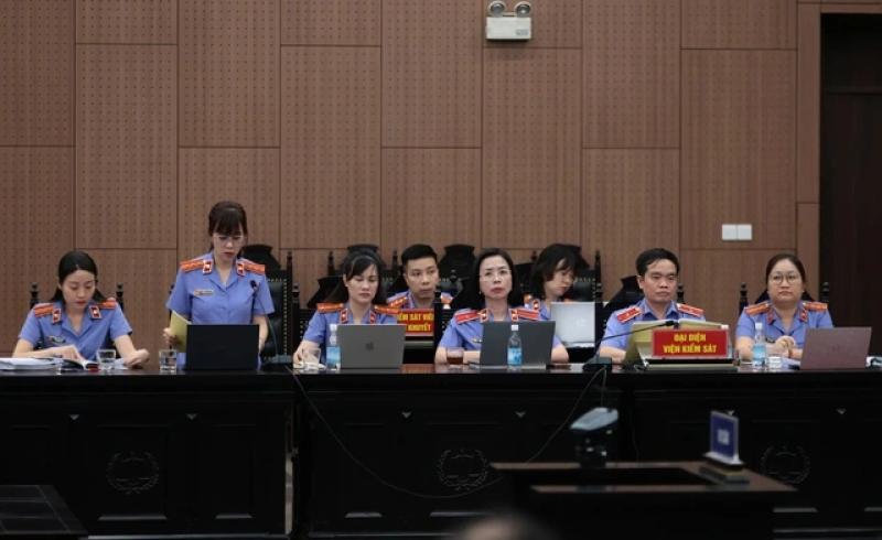 Nộp 768 tỉ đồng, 'ông chủ' Tập đoàn Phúc Sơn được đề nghị giảm 11 năm tù  - Ảnh 2.