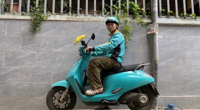 Đằng sau chuyện chàng trai tốt nghiệp loại giỏi ngành công nghệ nhưng chạy xe công nghệ - Ảnh 1.
