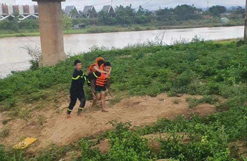 Cứu sống Em gái nhảy sông Đăk Bla , anh trai không biết bơi gặp nạn khi cứu em - Ảnh 1. Cứu sống Em gái nhảy sông Đăk Bla , anh trai không biết bơi gặp nạn khi cứu em - Ảnh 1.