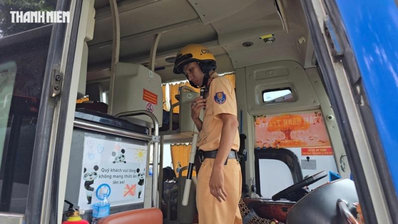 Tước phù hiệu nhiều xe khách chạy sai hành trình vào trung tâm TP.HCM- Ảnh 3.