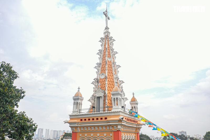 Nhà thờ Chợ Quán hơn 300 năm cổ nhất TP.HCM, được xây dựng 8 lần- Ảnh 2. Nhà thờ Chợ Quán hơn 300 năm cổ nhất TP.HCM, được xây dựng 8 lần- Ảnh 2.