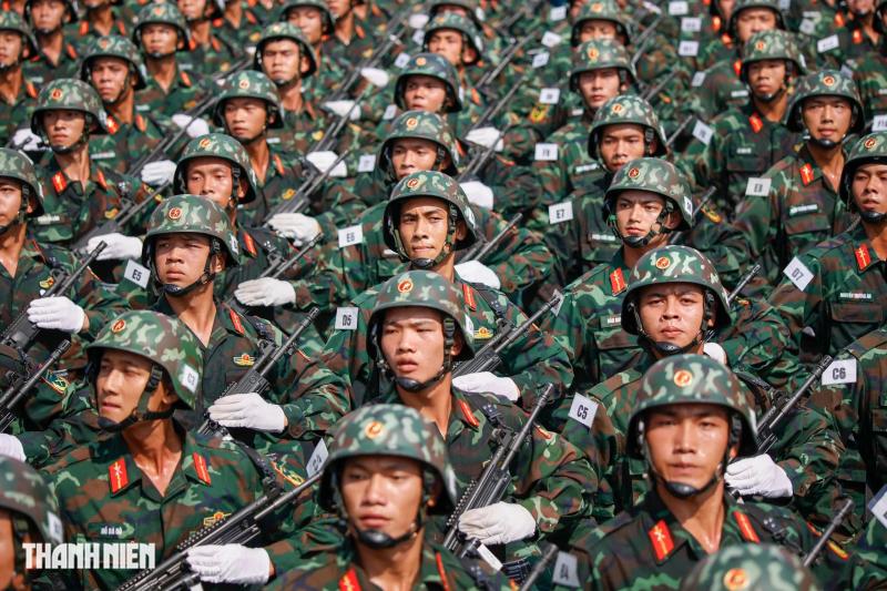 Chiến sĩ đẫm mồ hôi, 'gồng mình' trên mặt đường ảo ảnh luyện tập cho nhiệm vụ A80- Ảnh 16. Chiến sĩ đẫm mồ hôi, 'gồng mình' trên mặt đường ảo ảnh luyện tập cho nhiệm vụ A80- Ảnh 16.
