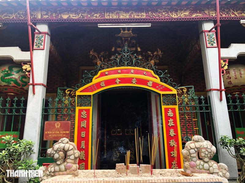 Phường Chợ Lớn có loạt chùa cổ hơn trăm tuổi, lễ hội Tết Nguyên tiêu  - Ảnh 5.