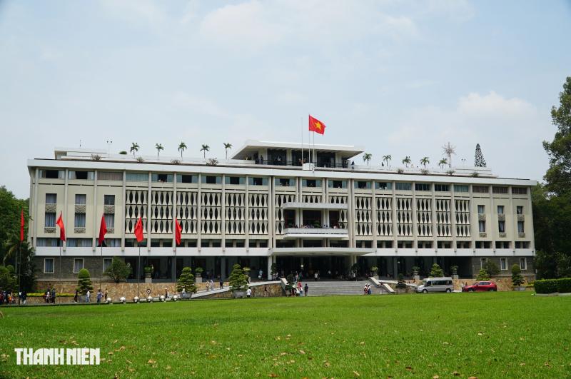 Phường Bến Thành có Dinh Độc Lập, phố tây nổi tiếng và các công trình cổ - Ảnh 3.