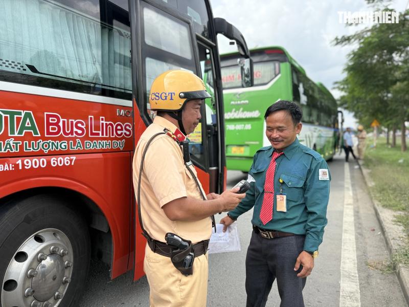 CSGT TP.HCM phạt gần 7.000 tài xế xe khách vì những lỗi này - Ảnh 4.