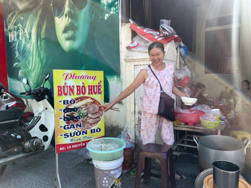 Bún bò Huế 'thay áo' vì lợn dịch bệnh: 'Phải đổi món, che tên mới có khách' - Ảnh 4.