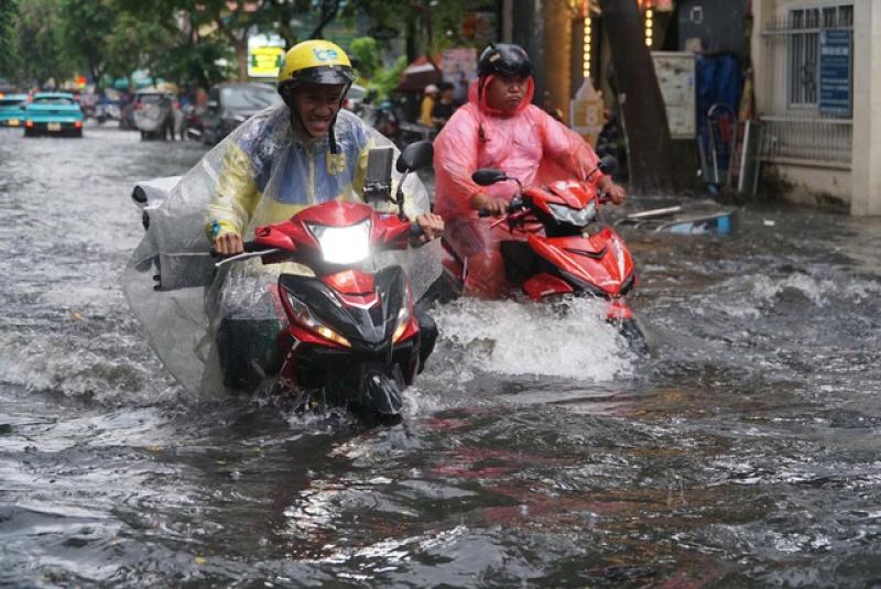 Tuần tới TP.HCM mưa to, Bắc và Trung bộ nắng nóng diện rộng- Ảnh 1. Tuần tới TP.HCM mưa to, Bắc và Trung bộ nắng nóng diện rộng- Ảnh 1.