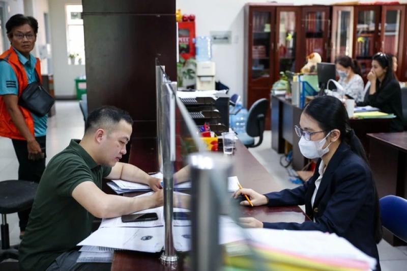 Hơn 2,5 triệu người có thể sẽ không nộp thuế thu nhập cá nhân - Ảnh 1.