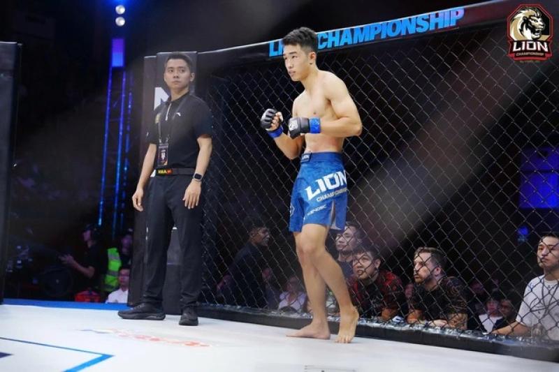 Võ sĩ MMA trúng đòn hiểm, bị thương nặng: Cần được hiến nhóm máu O cứu chữa- Ảnh 1. Võ sĩ MMA trúng đòn hiểm, bị thương nặng: Cần được hiến nhóm máu O cứu chữa- Ảnh 1.