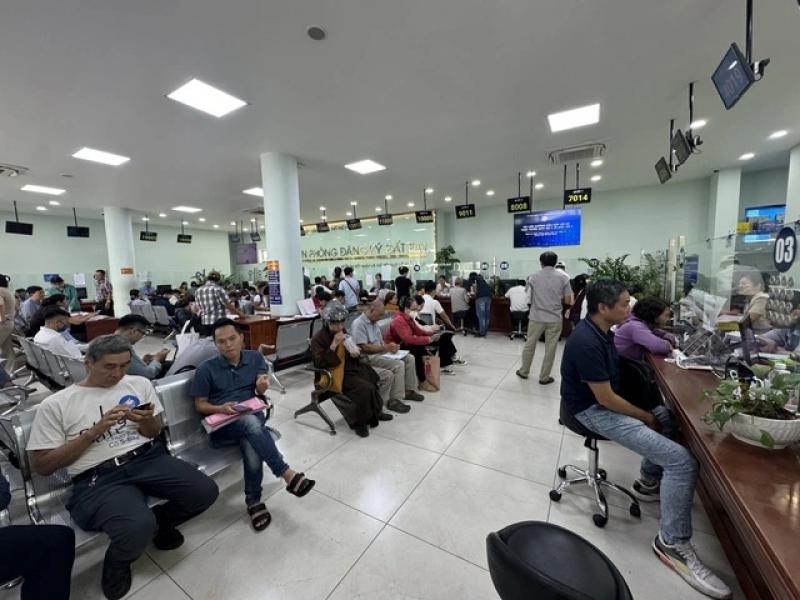 TP.HCM xây dựng bảng giá đất mới- Ảnh 1. TP.HCM xây dựng bảng giá đất mới- Ảnh 1.