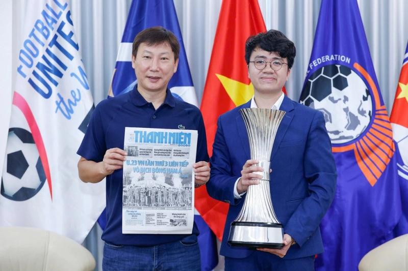 HLV Kim Sang-sik đã ‘thấy’ được bàn thắng của U.23 Việt Nam trước khi Công Phương ghi bàn- Ảnh 2. HLV Kim Sang-sik đã ‘thấy’ được bàn thắng của U.23 Việt Nam trước khi Công Phương ghi bàn- Ảnh 2.