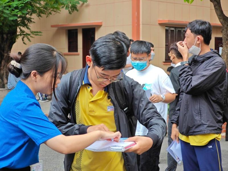 9 trường đại học cùng chia sẻ cách đăng ký xét tuyển đại học năm 2025 - Ảnh 1.
