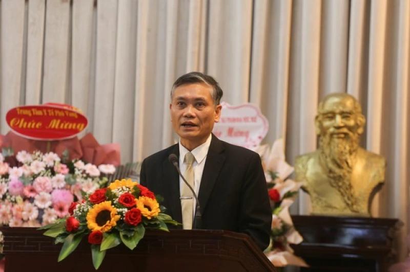 Lãnh đạo Trường ĐH Y dược Huế nhắn gửi các tân cử nhân về việc tinh gọn- Ảnh 1. Lãnh đạo Trường ĐH Y dược Huế nhắn gửi các tân cử nhân về việc tinh gọn- Ảnh 1.