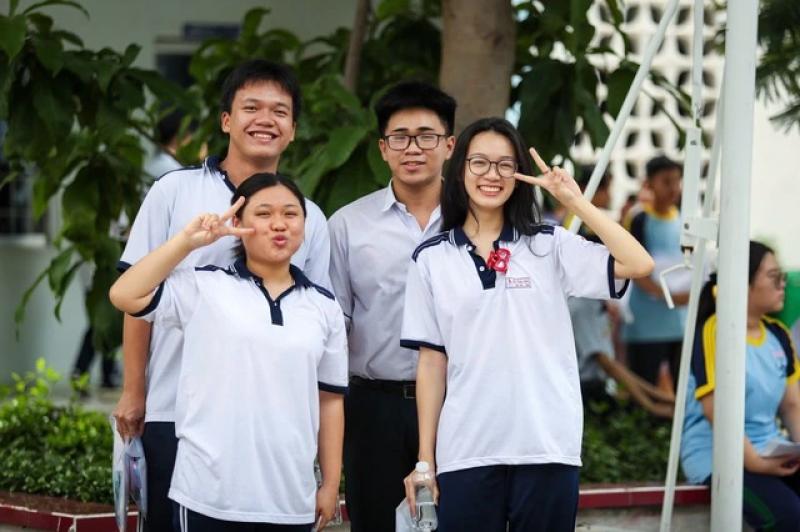 Công bố điểm sàn khối ngành sức khỏe và sư phạm, cơ hội nào cho thí sinh?- Ảnh 1. Công bố điểm sàn khối ngành sức khỏe và sư phạm, cơ hội nào cho thí sinh?- Ảnh 1.