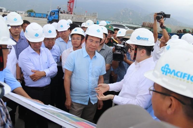 Chủ tịch UBND tỉnh Lâm Đồng Hồ Văn Mười khảo sát dự án rừng dầu Hồng Liêm - Ảnh 6. Chủ tịch UBND tỉnh Lâm Đồng Hồ Văn Mười khảo sát dự án rừng dầu Hồng Liêm - Ảnh 6.
