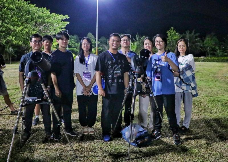 Đến nơi có kính thiên văn lớn nhất Việt Nam: Đêm hè đặc biệt! - Ảnh 10.