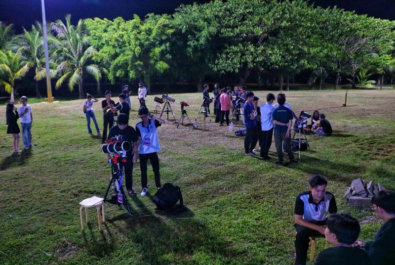Đến nơi có kính thiên văn lớn nhất Việt Nam: Đêm hè đặc biệt! - Ảnh 3.