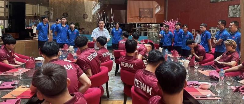 Lộ diện trưởng đoàn U.23 Việt Nam, người từng gọi HLV Kim Sang-sik là ‘anh Sáu’- Ảnh 1. Lộ diện trưởng đoàn U.23 Việt Nam, người từng gọi HLV Kim Sang-sik là ‘anh Sáu’- Ảnh 1.