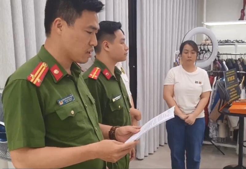 Livestream bán hàng online thu hơn 834 tỉ đồng, trốn thuế 12 tỉ đồng- Ảnh 1. Livestream bán hàng online thu hơn 834 tỉ đồng, trốn thuế 12 tỉ đồng- Ảnh 1.