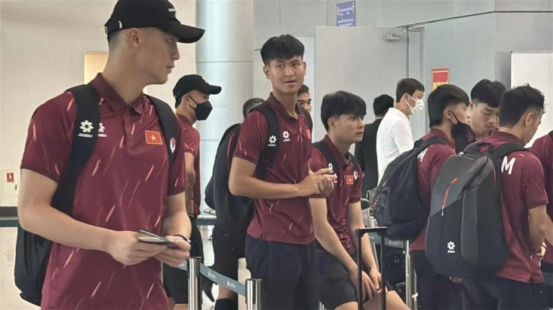 U.23 Việt Nam lên đường dự giải U.23 Đông Nam Á: Quyết mang cúp trở về- Ảnh 13. U.23 Việt Nam lên đường dự giải U.23 Đông Nam Á: Quyết mang cúp trở về- Ảnh 13.